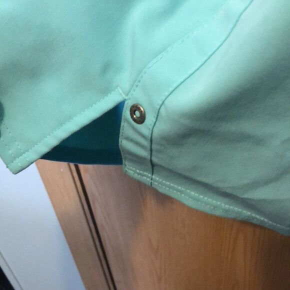 Dickies size medium scrub top mint green - Picture 4 of 6